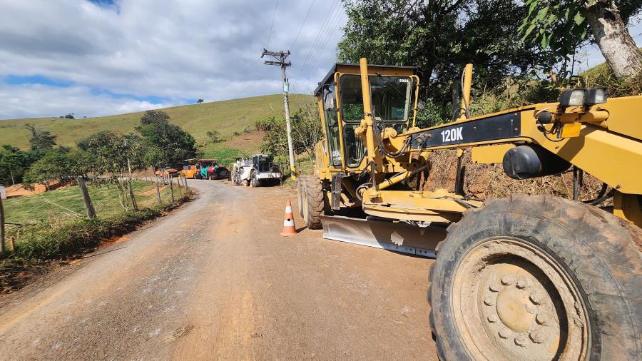 Estrada Rio das Antas recebe obras de recuperação do pavimento