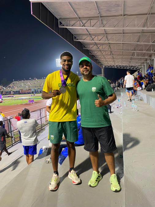 Atleta Thiago Resende e técnico Rodrigo Pereira são convocados para o Mundial de Atletismo 2025 no Japão