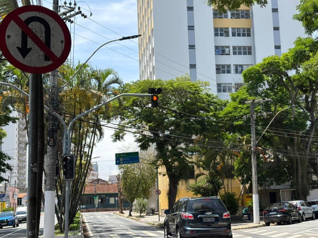 Prefeitura amplia sistema de “amarelo intermitente” para região central