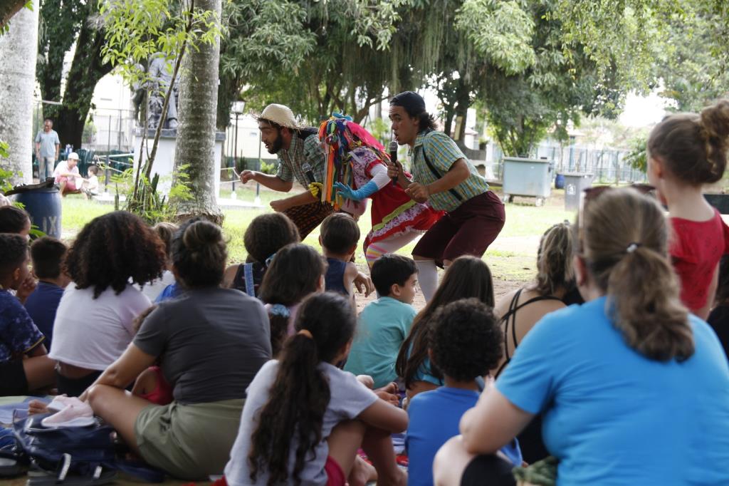 Apresentação da Turma do Sítio do Picapau Amarelo dá início à programação especial de Natal