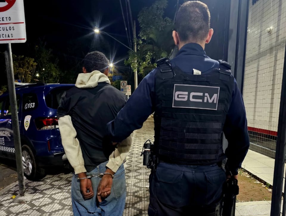 Guarda Municipal impede furto de fiação elétrica no cemitério muncipal do Belém