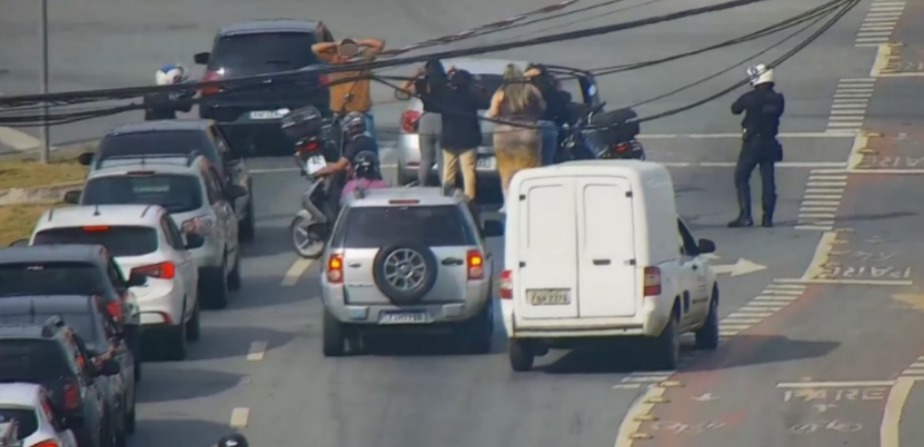 Integrantes de quadrilha que atuava em diversas cidades são detidos pela GCM ao entrar em Taubaté