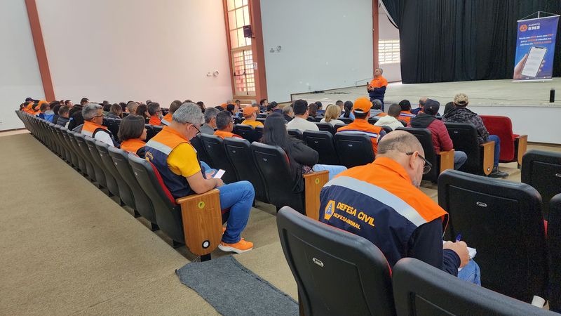 Taubaté recebe evento regional sobre segurança de barragens e prevenção de desastres