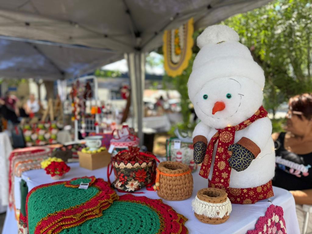 Escola Municipal do Trabalho realiza feiras de produtos de Natal