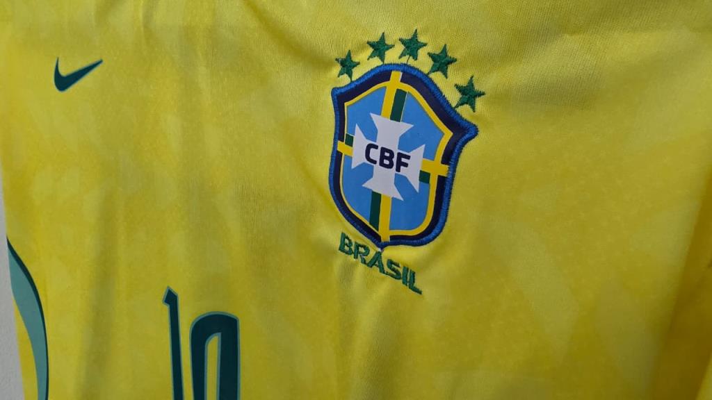 Exposição "Memórias da Copa" convida público a reviver grandes momentos do futebol no Mistau