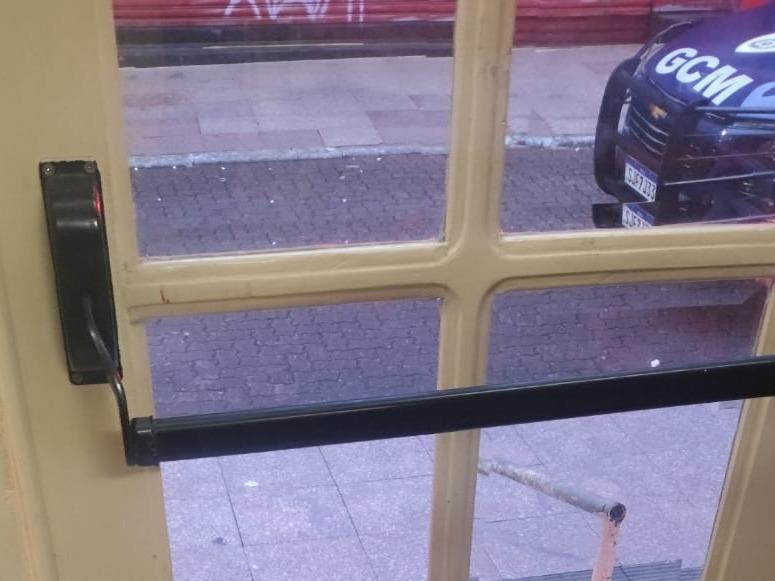 Guarda Civil impede furto ao Teatro Metrópole e prende suspeito