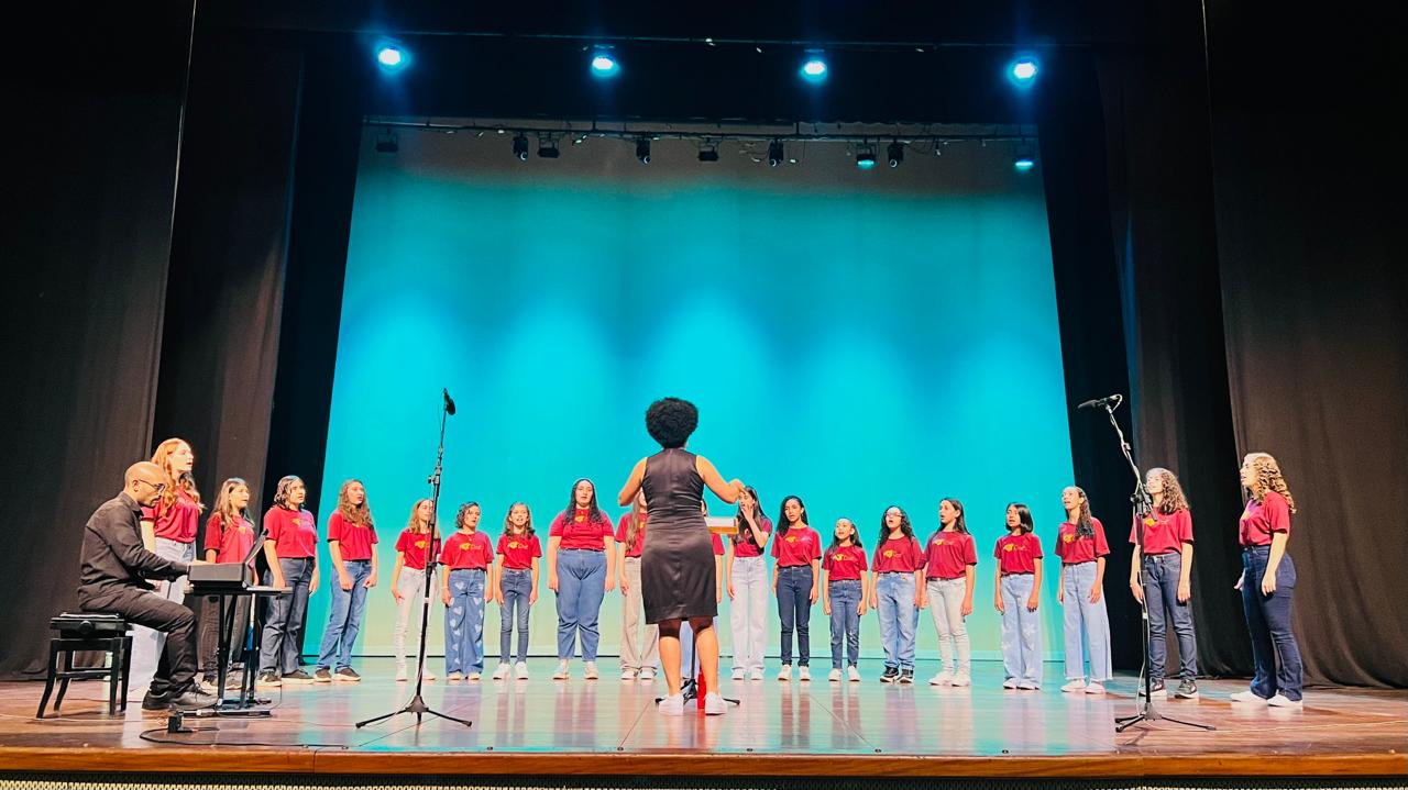Coral Juvenil de Taubaté realiza espetáculo especial em comemoração à Semana da Criança