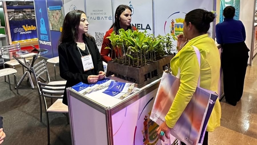 Taubaté apresenta projetos de inovação e desenvolvimento sustentável em feira imobiliária regional