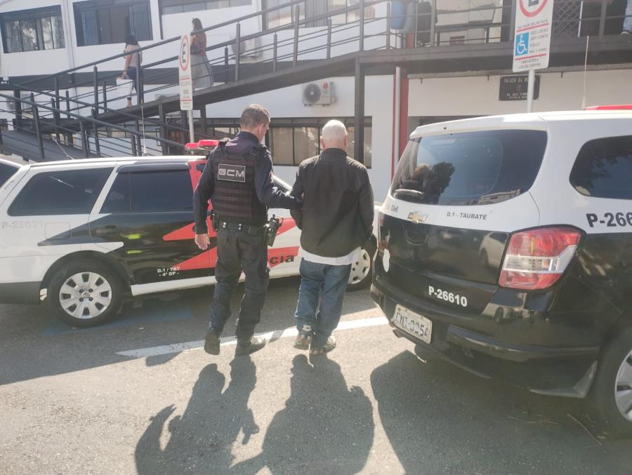 Moto placa adulterada é recuperada após monitoramento de câmera do projeto Sentinela