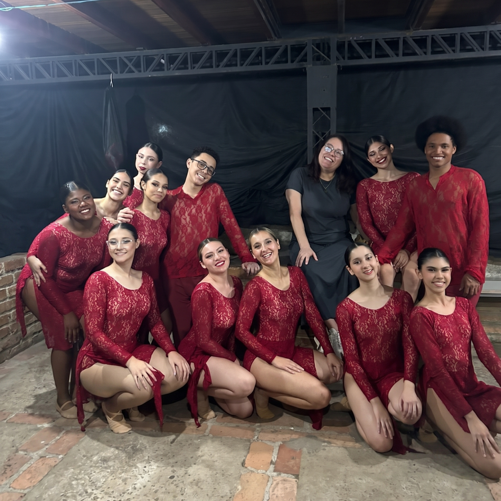 Alunos da Fêgo Camargo irão participar do Festival de Joinville, maior evento de dança do mundo