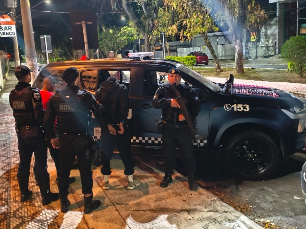 Ação da GCM prende dupla e apreende grande quantidade de drogas