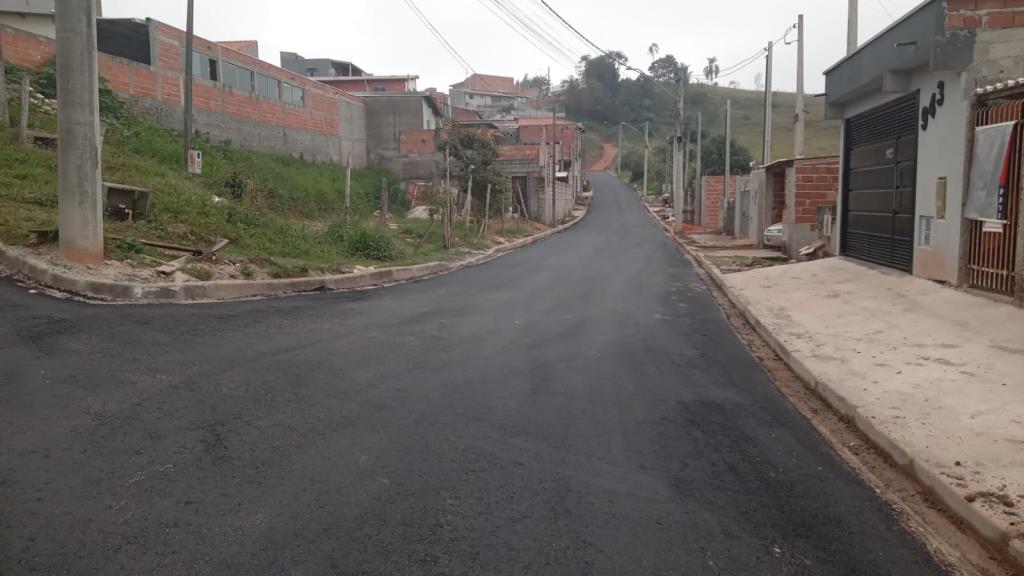 Rua no bairro Marlene Miranda é pavimentada e recebe diversas melhorias
