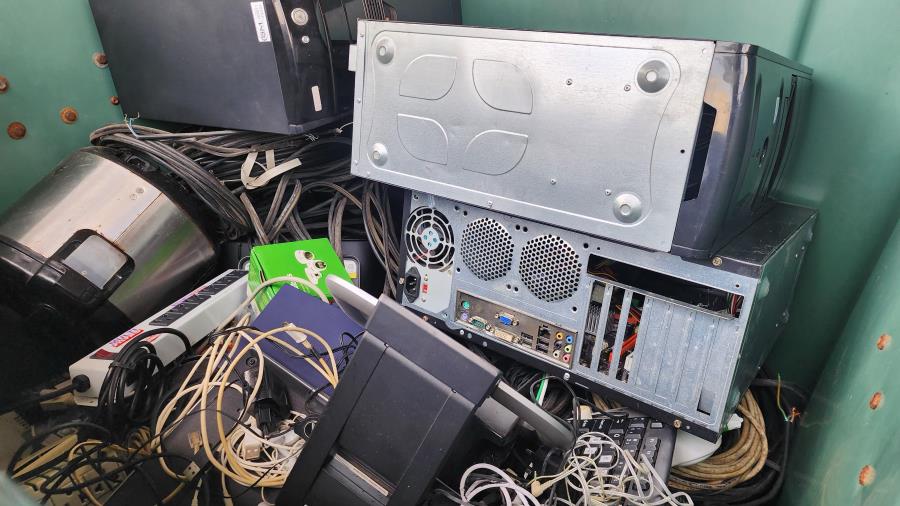 Mutirão recolhe quase 900kg de resíduos eletrônicos em Taubaté