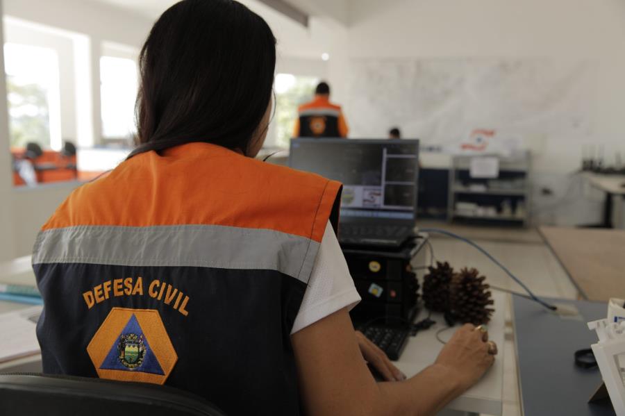 Defesa Civil alerta para a queda da umidade do ar com risco à saúde da população