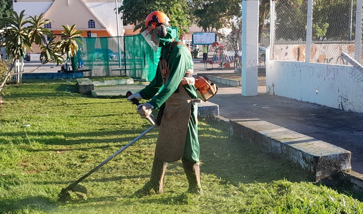Prefeitura realiza serviços de zeladoria em diversas regiões