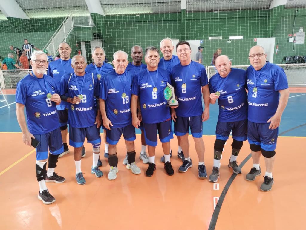 Projeto Geração Atleta +60 se destaca em torneio regional com título masculino e vice feminino