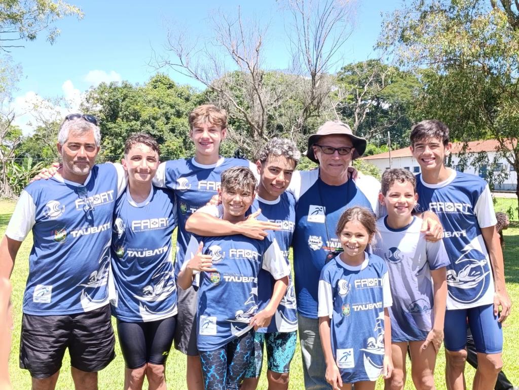 Natação de Taubaté conquista medalhas de ouro, prata e bronze em torneio regional em Guaratinguetá