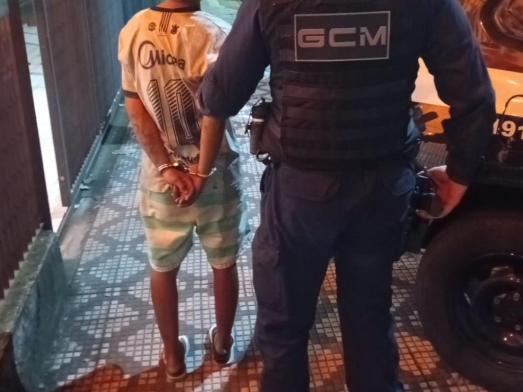 Guarda Civil impede furto no Cras Santa Tereza