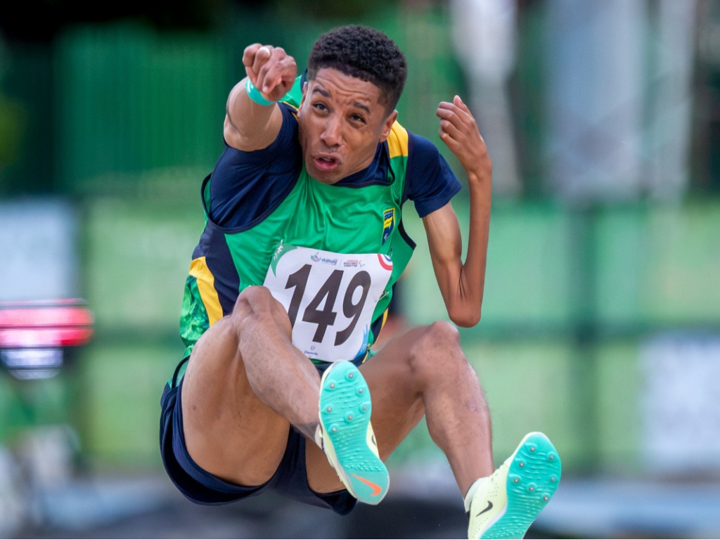 Atleta do programa Taubaté Paralímpico, Michel Gustavo conquista ouro nos Jogos Parasul-Americanos