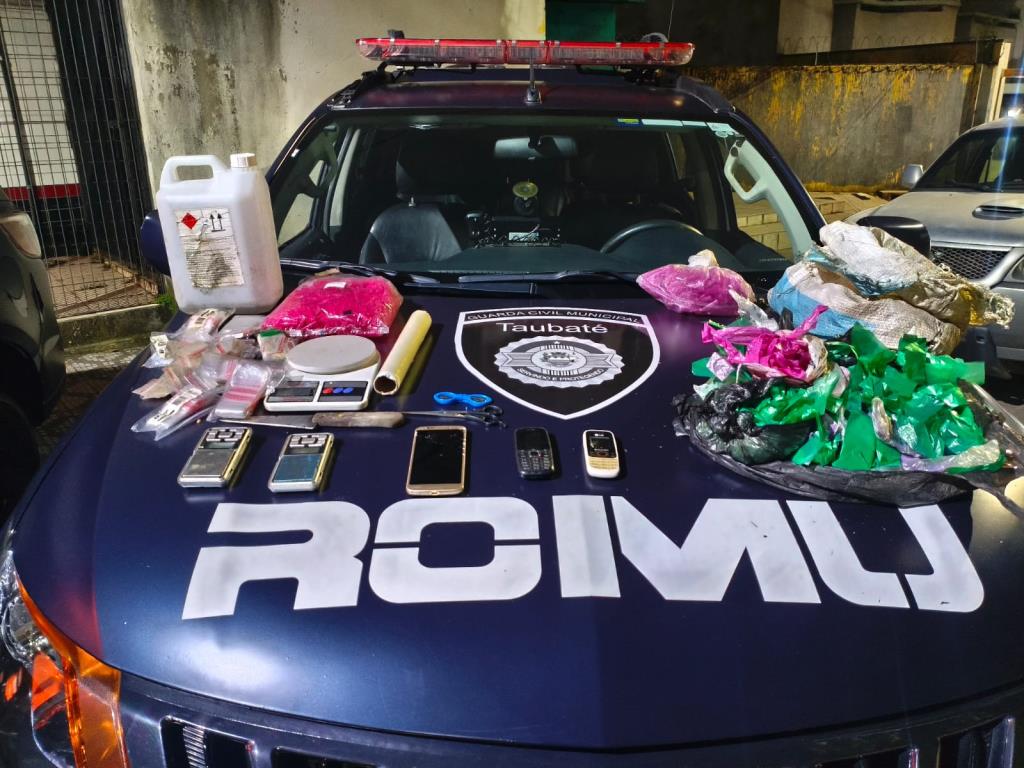 Ronda Ostensiva da Guarda Civil apreende drogas e arma em área de mata no Cecap 3