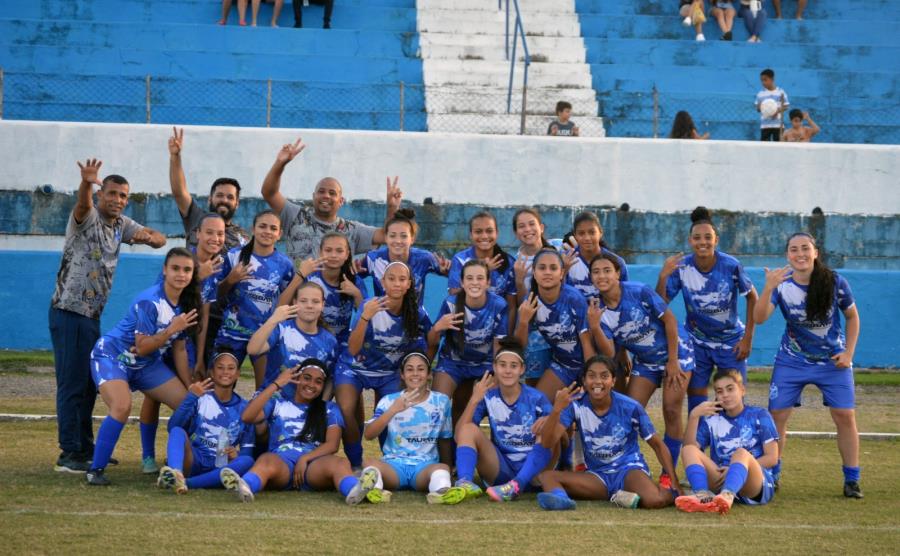Futebol feminino de Taubaté celebra temporada de estreia no Brasileirão Sub17