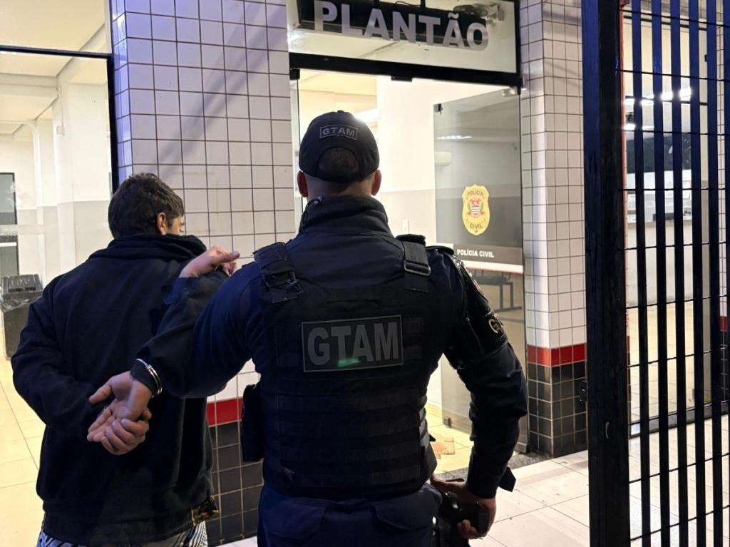 Ronda Ostensiva da Guarda Civil prende procurado pela Justiça durante patrulhamento no bairro Cecap