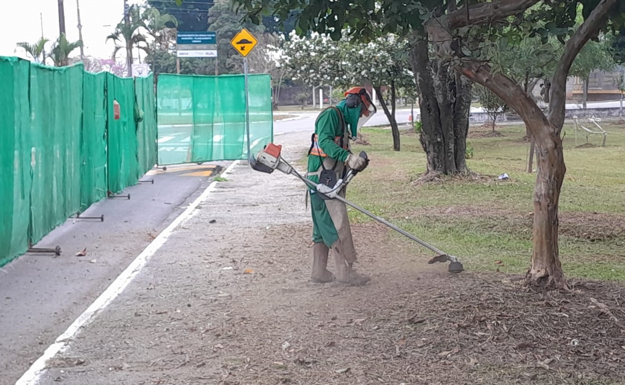 Prefeitura segue com ações de zeladoria em diversos pontos da cidade