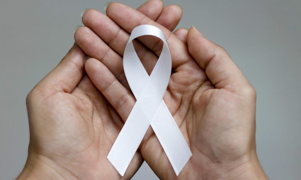 Janeiro Branco: Divisão de Saúde Mental promove ação em shopping de Taubaté