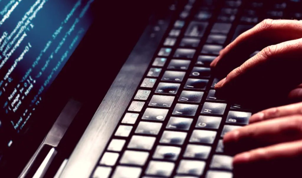 Escola do Trabalho tem inscrições abertas para curso gratuito de Cibersegurança