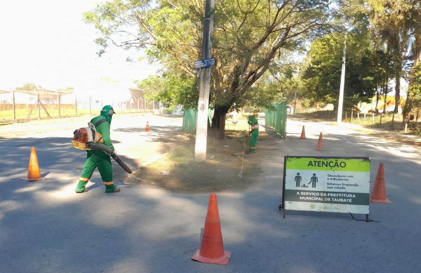 Prefeitura segue com ações de zeladoria urbana em diferentes pontos da cidade