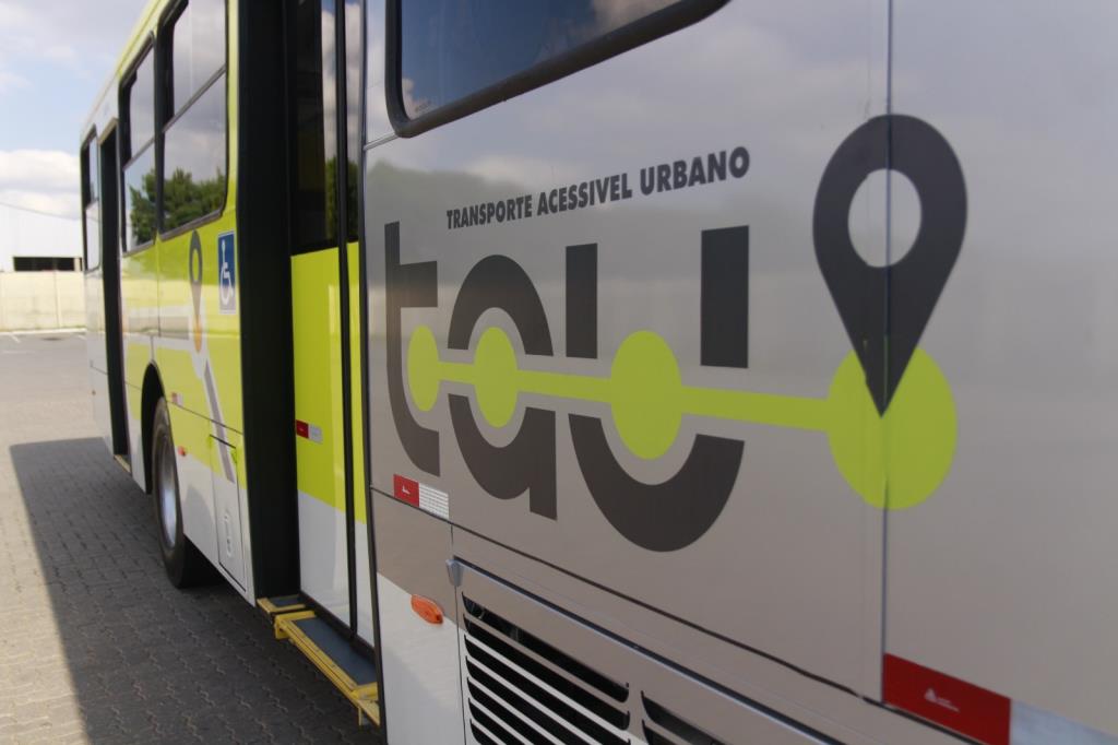 Linha 09 do transporte coletivo passa a atender nova via no bairro Fonte Imaculada