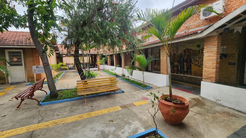 Prefeitura assina termo de doação para revitalização do Centro Cultural e da Praça Cel. Vitoriano