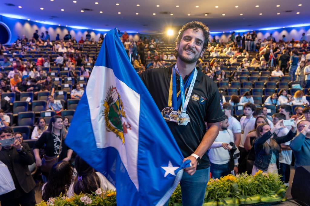 Projeto Astronomia no Sítio representa Taubaté e recebe prêmio na Semana Nacional de Ciência e Tecnologia 2025