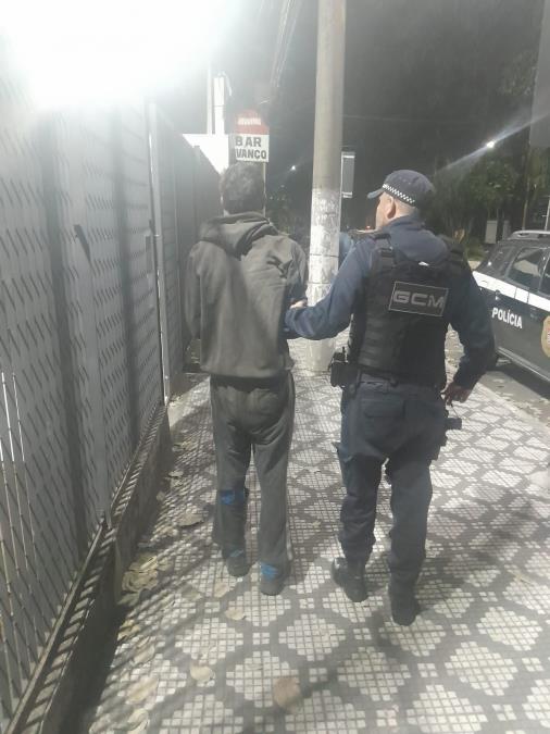 Guarda detém três pessoas por furto de fiação no bairro Santa Tereza