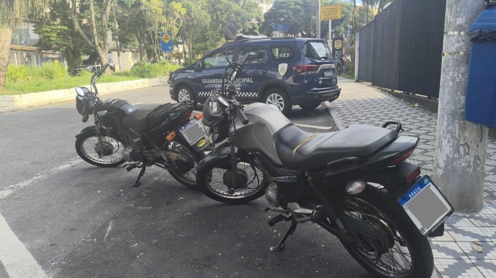 GCM apreende motocicleta com sinais de adulteração na avenida Independência