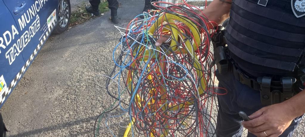 GCM prende homem por furto de fiação em unidade de saúde