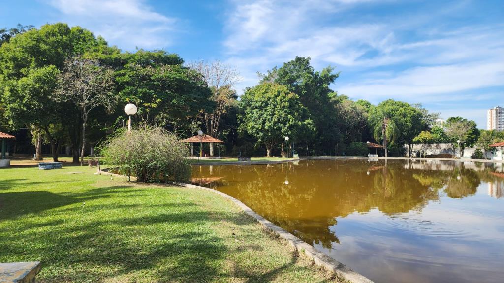 Projeto que prevê concessão de parques, mantendo entradas gratuitas, é aprovado pela Câmara