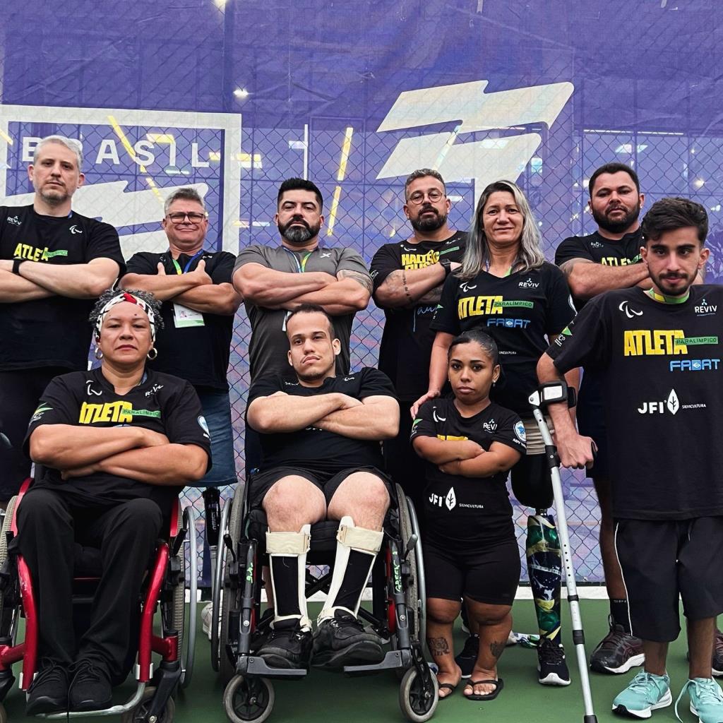 Halterofilismo paralímpico de Taubaté conquista bronze e bate sete recordes pessoais em competição nacional