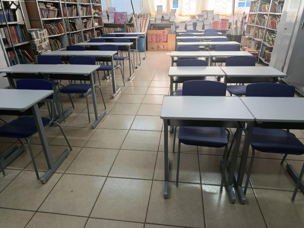 Prefeitura adquire novas carteiras para Unidades Escolares