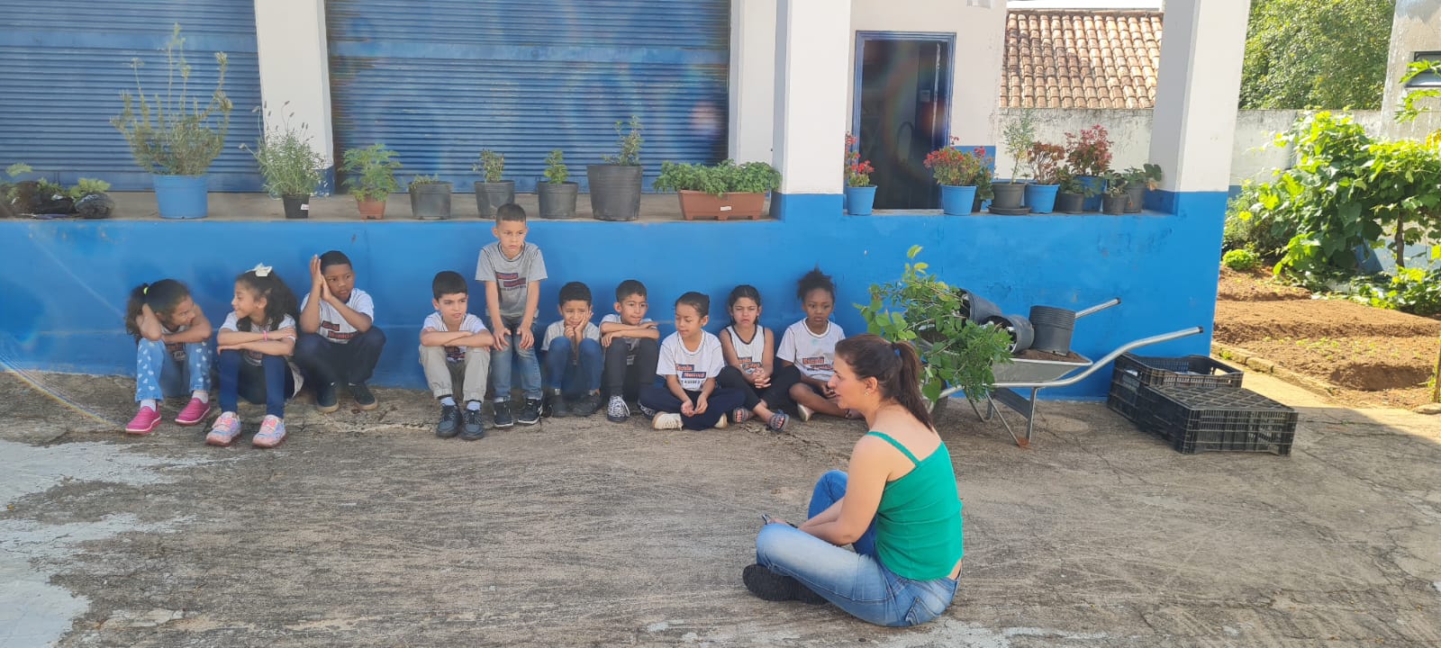 Alunos da EMEI EF Professor Raul de Paiva Castro visitam Departamento de Agricultura e Meio Ambiente