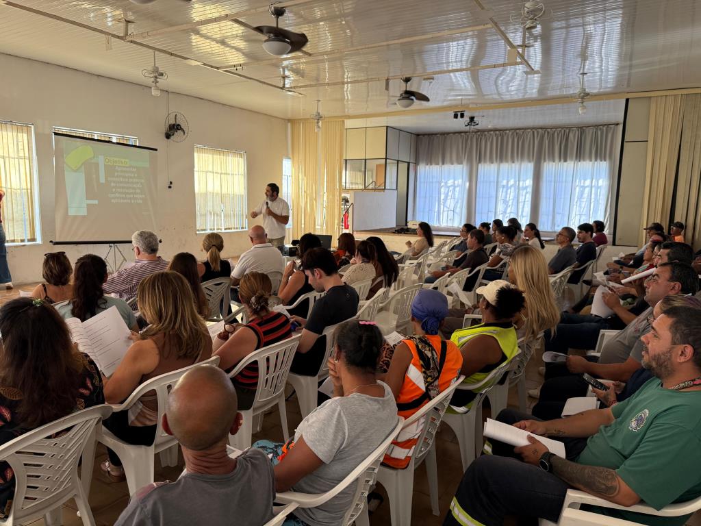 Prefeitura promove palestra sobre saúde mental e ocupacional