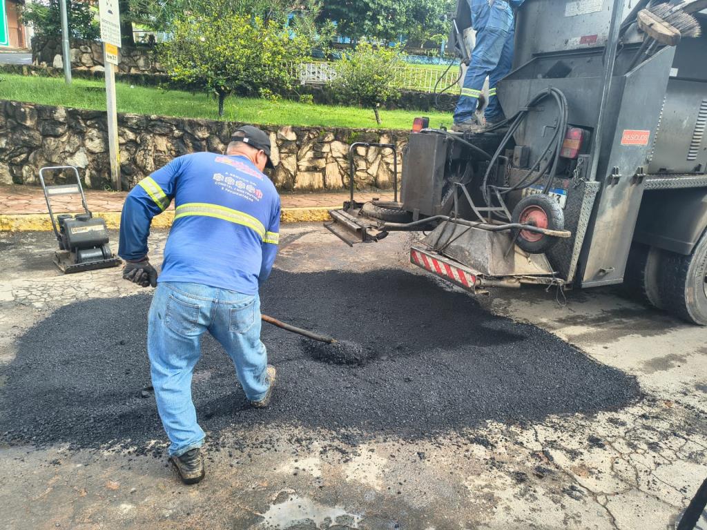 Prefeitura realiza ação de tapa-buracos no Distrito de Mostardas