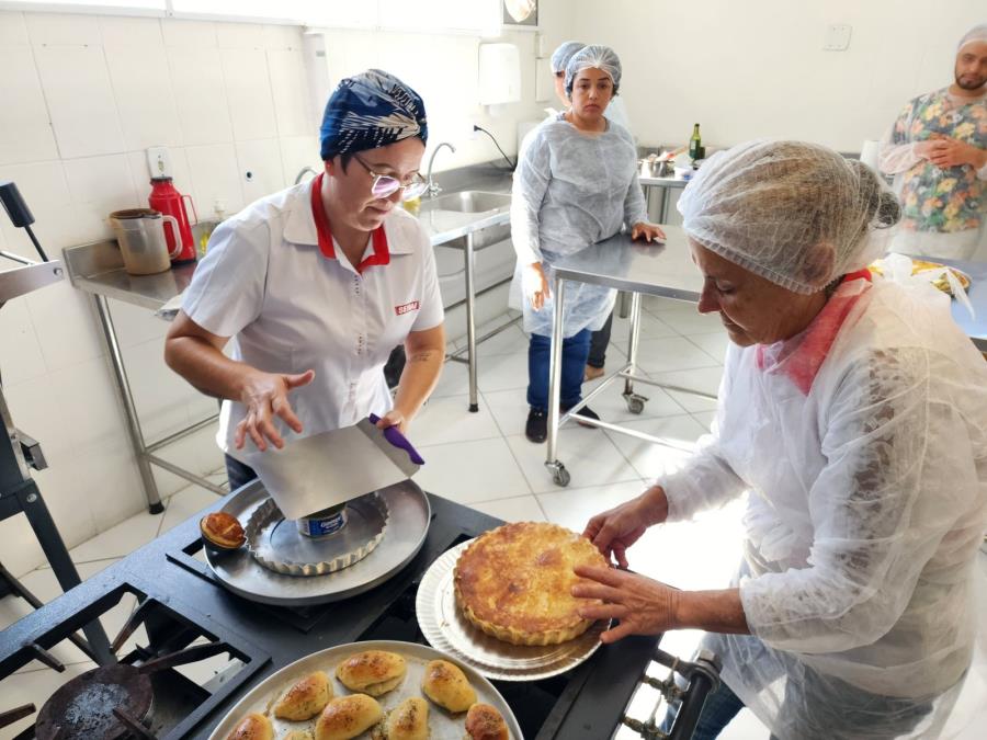CURSOS DE HAMBÚRGUER ARTESANAL, PIZZA E SALGADOS ASSADOS FORAM SUCESSO EM TREMEMBÉ!