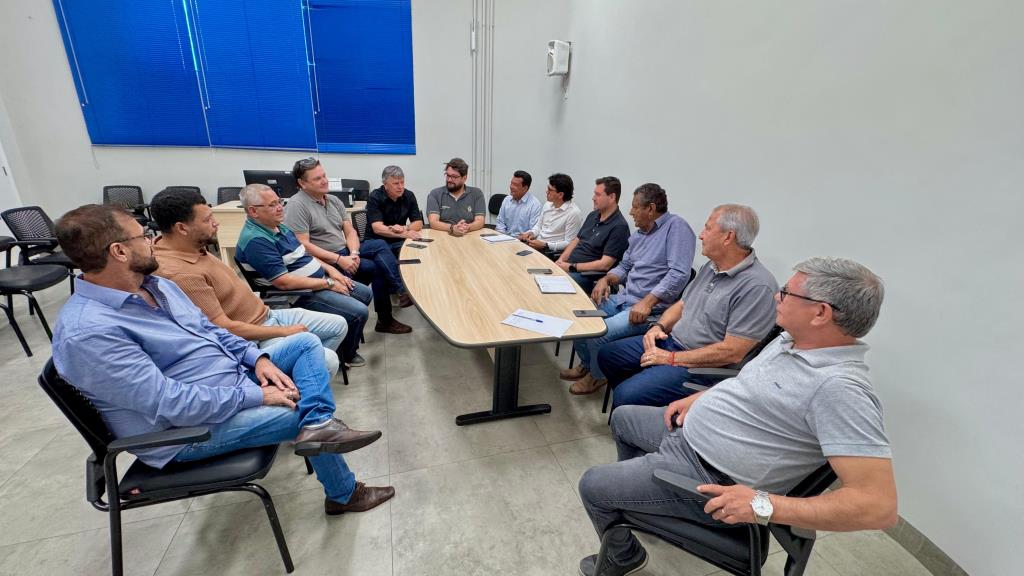 Prefeitura define metas e estratégias de trabalho para 2026 em reunião com secretários
