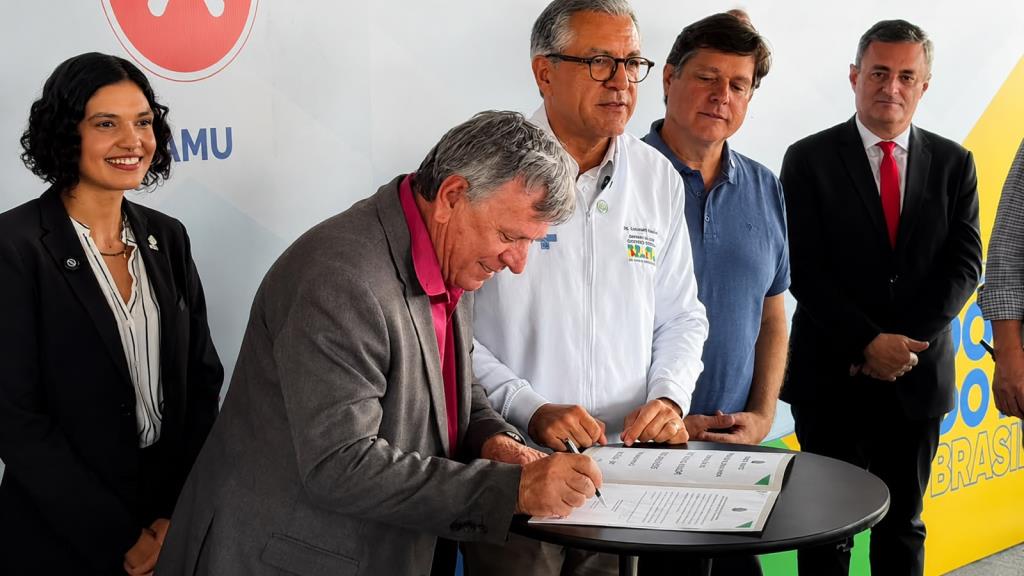 Matão conquista importantes investimentos na saúde durante agenda com o ministro Alexandre Padilha em Ribeirão Preto
