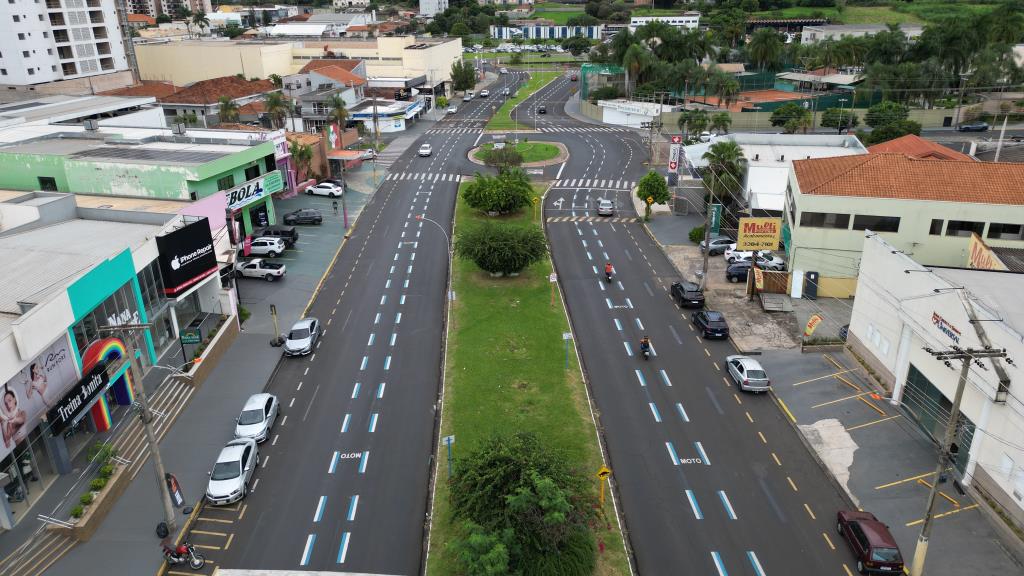 Faixa Azul completa quatro meses e reduz acidentes com motociclistas na Avenida Padre Nelson, em Matão