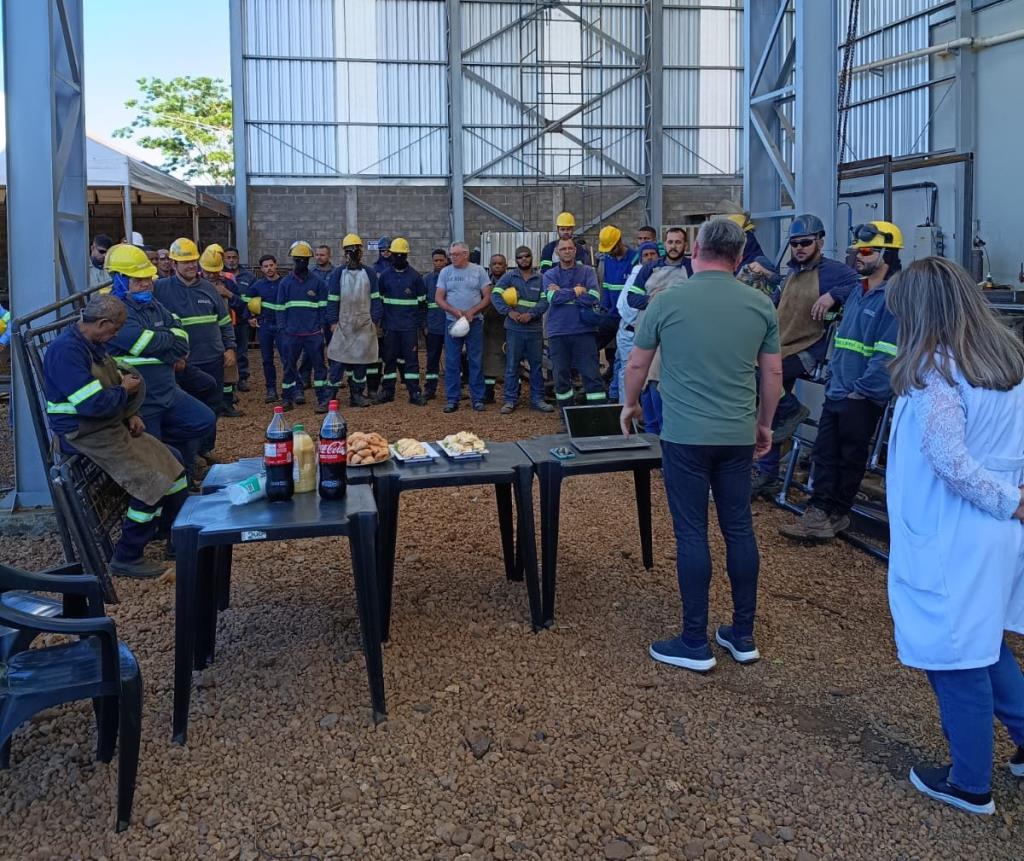 ESF de Silvânia leva ações do Novembro Azul e Dezembro Vermelho a colaboradores de empresas do Distrito Industrial