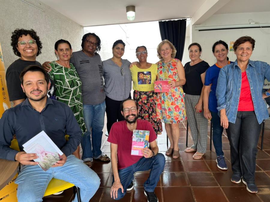 Biblioteca Municipal recebe escritora Lilia Guerra para Roda de Conversa