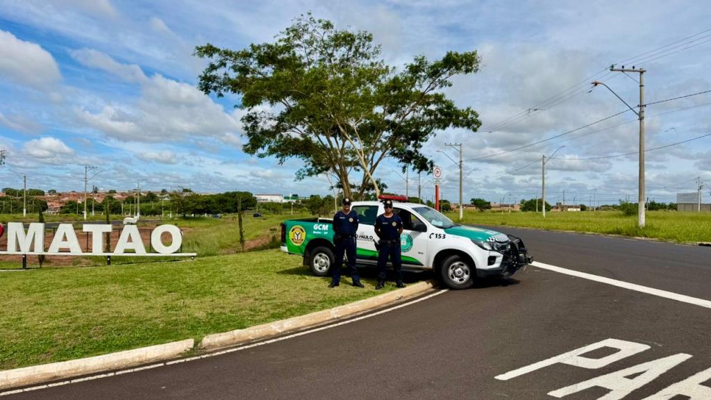 GCM realiza ação educativa e preventiva sobre brincadeiras com pipas e uso do cerol