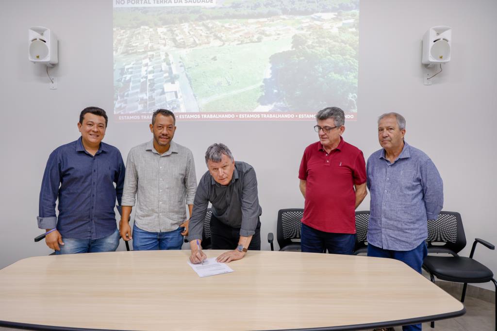 Prefeito Cido Ferrari autoriza o início das obras da nova creche e pré-escola no Portal Terra da Saudade